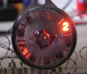 Z550M : un Nixie made by Philips