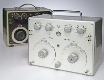 deux générateurs de signaux audio Philips GM2308 (1950, 1964)